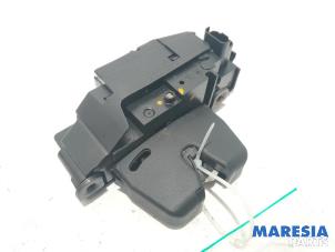 Used Tailgate lock mechanism Citroen C4 Berline (NC) 1.6 16V VTi Price € 14,50 Margin scheme offered by Maresia Parts