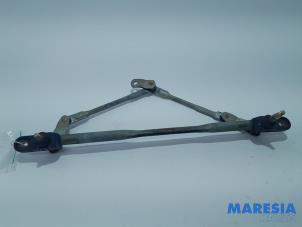 Used Wiper mechanism Fiat Panda (169) 1.2 Fire Price € 30,00 Margin scheme offered by Maresia Parts