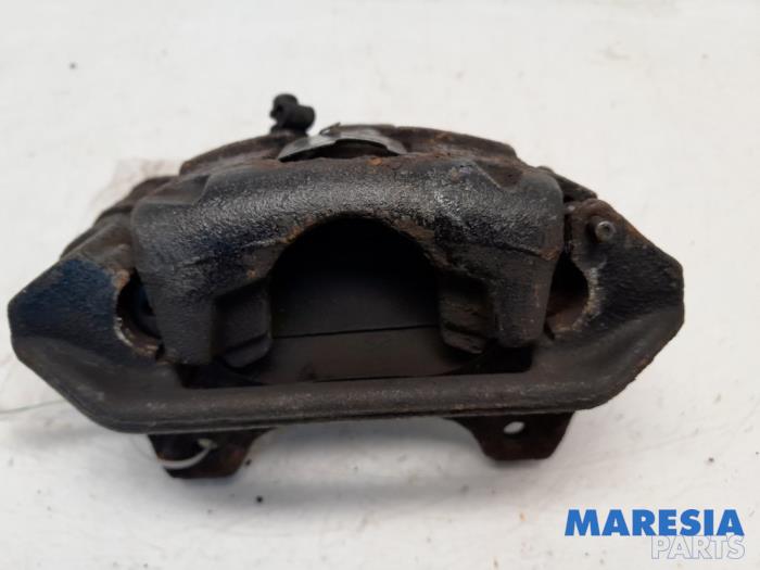 Gebrauchte Bremszange rechts vorne Fiat Panda (169) 1.2 Fire Preis € 25,00 Margenregelung angeboten von Maresia Parts