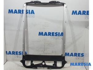 Used Sliding headliner mechanism Peugeot 5008 I (0A/0E) 1.6 THP 16V Price € 75,00 Margin scheme offered by Maresia Parts