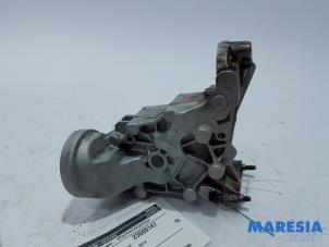 Used Oil pump Peugeot 308 (L3/L8/LB/LH/LP) 1.2 12V e-THP PureTech 130 Price € 99,99 Margin scheme offered by Maresia Parts