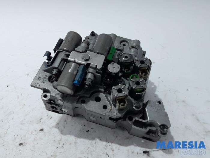 Gebrauchte Ventilblock hydraulisch Renault Espace (JK) 2.0 16V Turbo Preis € 130,00 Margenregelung angeboten von Maresia Parts