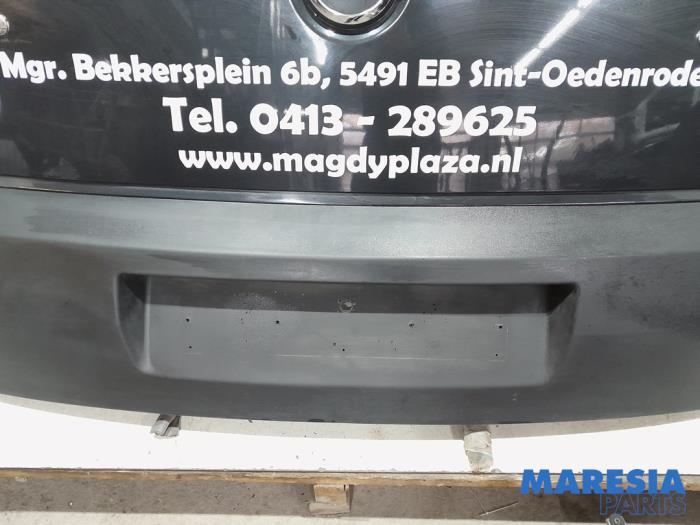 Tylna klapa z Opel Combo 1.3 CDTI 16V ecoFlex 2014