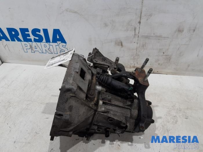 Gearbox from a Opel Combo 1.3 CDTI 16V ecoFlex 2014