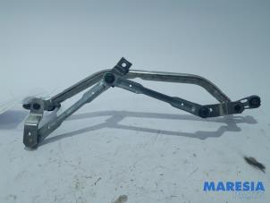 Used Wiper mechanism Peugeot 208 I (CA/CC/CK/CL) 1.6 Blue HDi 100 Price € 24,99 Margin scheme offered by Maresia Parts