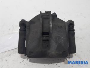 Used Front brake calliper, left Peugeot 208 I (CA/CC/CK/CL) 1.6 Blue HDi 100 Price € 13,99 Margin scheme offered by Maresia Parts