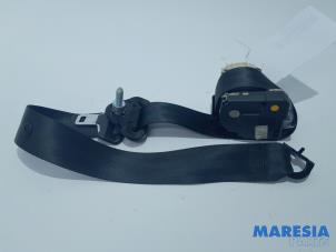 Used Rear seatbelt, right Renault Twingo II (CN) 1.2 16V Price € 25,00 Margin scheme offered by Maresia Parts