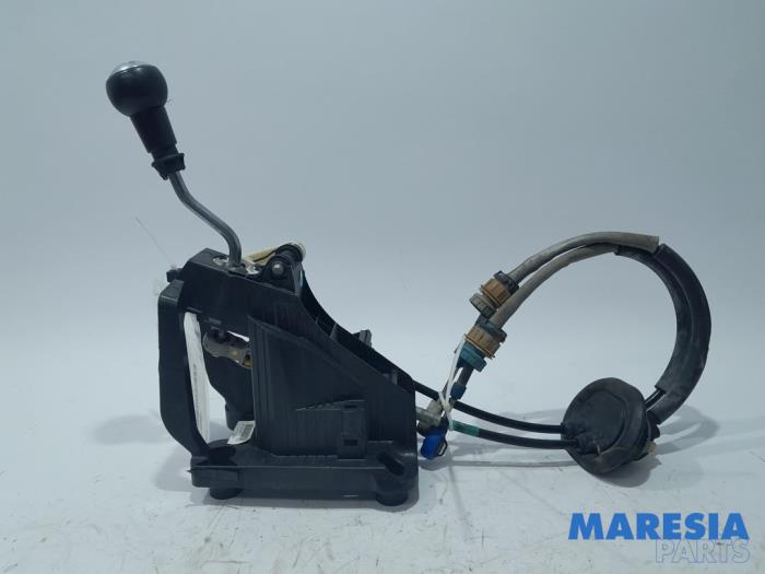 Usagé Levier de vitesse Citroen C4 Berline (NC) 1.6 16V VTi Prix € 50,00 Règlement à la marge proposé par Maresia Parts