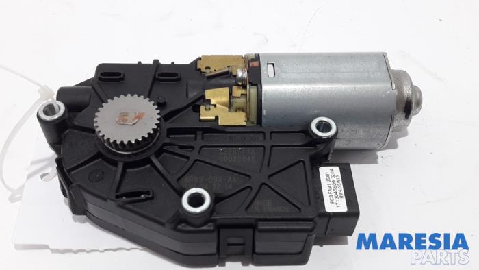 Używane Silnik szyberdachu Peugeot 5008 I (0A/0E) 1.6 THP 16V Cena € 131,25 Procedura marży oferowane przez Maresia Parts