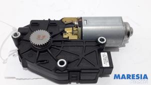 Used Sunroof motor Peugeot 5008 I (0A/0E) 1.6 THP 16V Price € 131,25 Margin scheme offered by Maresia Parts