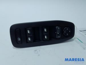 Used Multi-functional window switch Peugeot 208 I (CA/CC/CK/CL) 1.6 Blue HDi 100 Price € 65,00 Margin scheme offered by Maresia Parts
