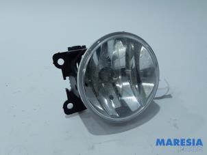 Used Fog light, front right Peugeot 208 I (CA/CC/CK/CL) 1.6 Blue HDi 100 Price € 25,00 Margin scheme offered by Maresia Parts