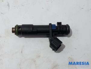 Gebrauchte Injektor (Benzineinspritzung) Peugeot 307 CC (3B) 2.0 16V Preis € 20,00 Margenregelung angeboten von Maresia Parts