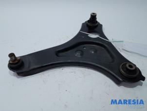 Used Front wishbone, left Renault Twingo III (AH) 1.0 SCe 70 12V Price € 30,00 Margin scheme offered by Maresia Parts