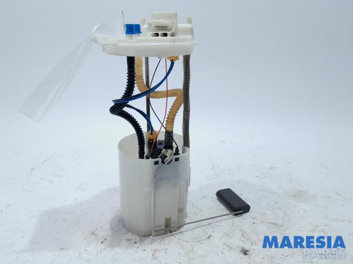 Usagé Pompe à carburant Opel Combo 1.3 CDTI 16V ecoFlex Prix € 54,45 Prix TTC proposé par Maresia Parts
