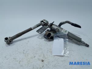 Used Steering column housing Opel Combo 1.3 CDTI 16V ecoFlex Price € 90,75 Inclusive VAT offered by Maresia Parts