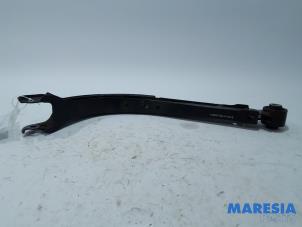 Used Rear upper wishbone, right Opel Combo 1.3 CDTI 16V ecoFlex Price € 42,35 Inclusive VAT offered by Maresia Parts