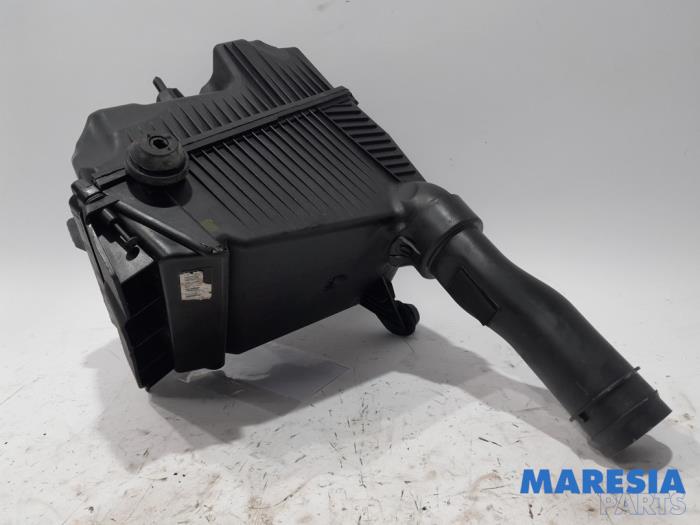 Begagnade Luftfilterhus Renault Kangoo Express (FW) 1.5 dCi 90 FAP Pris € 60,50 Inklusive moms erbjuds av Maresia Parts