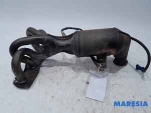 Used Exhaust manifold + catalyst Peugeot 207 CC (WB) 1.6 16V Price € 235,00 Margin scheme offered by Maresia Parts