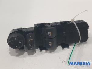 Used Multi-functional window switch Peugeot 207 CC (WB) 1.6 16V Price € 60,00 Margin scheme offered by Maresia Parts