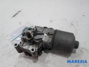 Used Front wiper motor Opel Combo 1.3 CDTI 16V ecoFlex Price € 36,29 Inclusive VAT offered by Maresia Parts