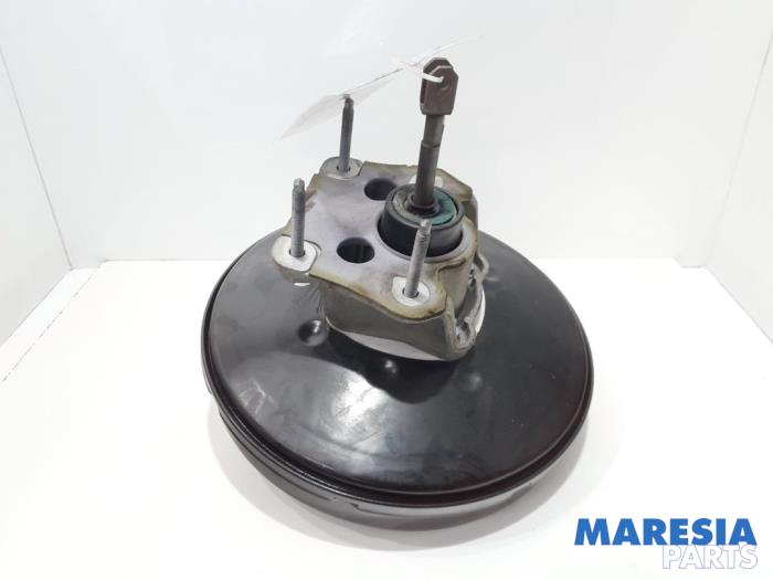 Usagé Servo frein Renault Megane III Grandtour (KZ) 1.4 16V TCe 130 Prix € 35,00 Règlement à la marge proposé par Maresia Parts