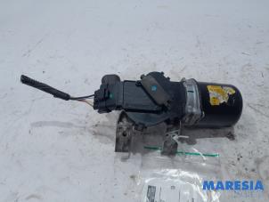 Used Front wiper motor Renault Kangoo Express (FW) 1.5 dCi 90 FAP Price € 127,05 Inclusive VAT offered by Maresia Parts