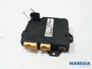 Used Central door locking module Renault Trafic (1FL/2FL/3FL/4FL) 1.6 dCi 90 Price € 102,85 Inclusive VAT offered by Maresia Parts