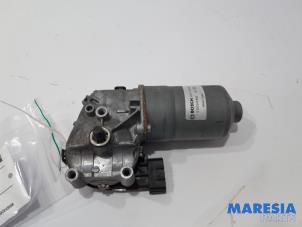 Used Front wiper motor Renault Trafic (1FL/2FL/3FL/4FL) 1.6 dCi 90 Price € 90,75 Inclusive VAT offered by Maresia Parts
