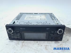 Used Radio Renault Kangoo Express (FW) 1.5 dCi 90 FAP Price € 181,50 Inclusive VAT offered by Maresia Parts