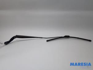 Used Front wiper arm Fiat Ducato (250) 2.2 D 100 Multijet Euro 4 Price € 30,25 Inclusive VAT offered by Maresia Parts