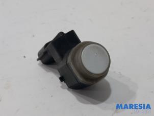 Used PDC Sensor Renault Megane III Coupe (DZ) 1.2 16V TCE 115 Price € 19,00 Margin scheme offered by Maresia Parts