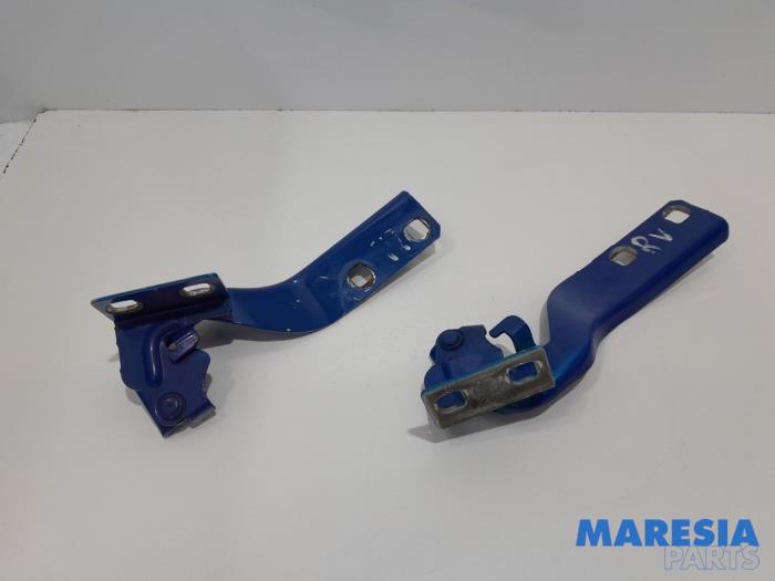 Gebrauchte Scharnier- Set Fiat Ducato (250) 2.2 D 100 Multijet Euro 4 Preis € 60,50 Mit Mehrwertsteuer angeboten von Maresia Parts