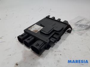 Used Voltage regulator Renault Megane III Coupe (DZ) 1.2 16V TCE 115 Price € 30,00 Margin scheme offered by Maresia Parts