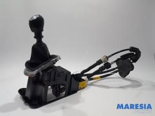 Used Gear stick Renault Megane III Coupe (DZ) 1.2 16V TCE 115 Price € 75,00 Margin scheme offered by Maresia Parts