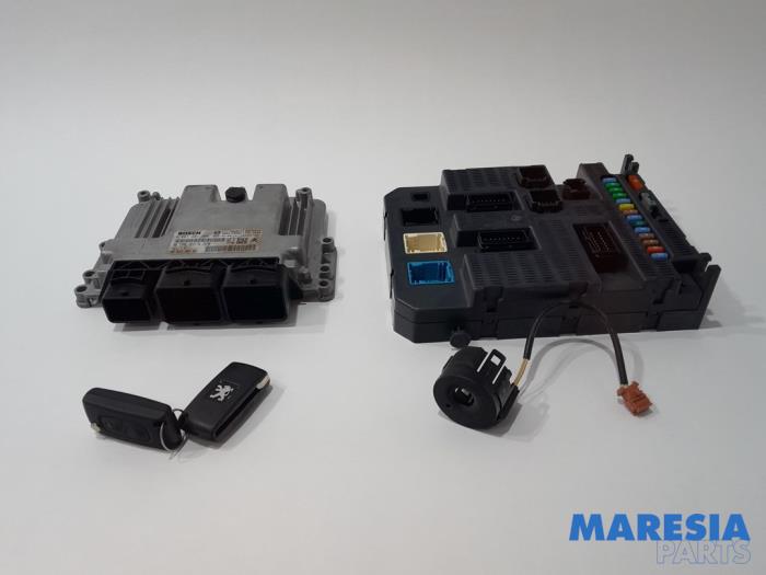 Used Engine management computer Peugeot 308 (4A/C) 1.6 16V THP 150 Price € 199,00 Margin scheme offered by Maresia Parts