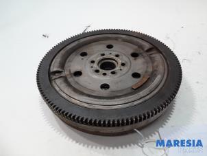 Used Dual mass flywheel Peugeot 308 SW (L4/L9/LC/LJ/LR) 1.6 BlueHDi 120 Price € 225,00 Margin scheme offered by Maresia Parts