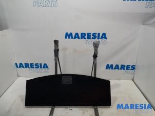 Used Boot mat Renault Megane IV Estate (RFBK) 1.5 Energy dCi 110 Price € 85,00 Margin scheme offered by Maresia Parts