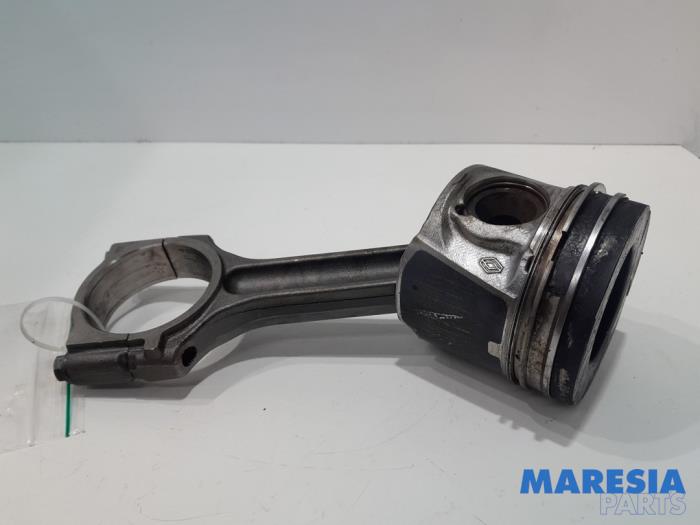 Usagé Piston Renault Master III (FV) 2.3 dCi 100 16V FWD Prix € 90,75 Prix TTC proposé par Maresia Parts