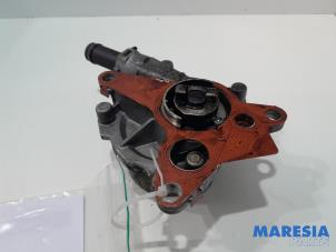 Used Vacuum pump (diesel) Renault Master IV (FV) 2.3 dCi 100 16V FWD Price € 90,75 Inclusive VAT offered by Maresia Parts
