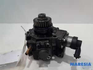 Usados Bomba de gasolina mecánica Renault Master IV (FV) 2.3 dCi 100 16V FWD Precio de solicitud ofrecido por Maresia Parts