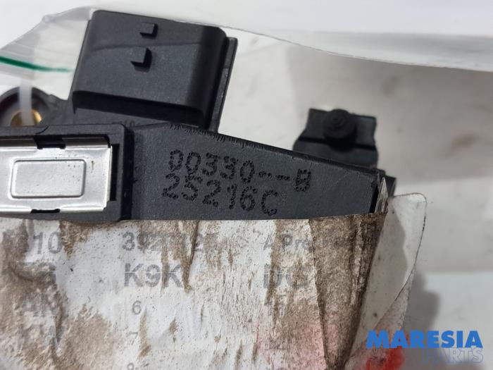 Gaspedalposition Sensor van een Renault Megane IV Estate (RFBK) 1.5 Energy dCi 110 2016