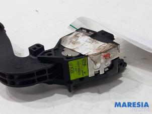 Gaspedalposition Sensor van een Renault Megane IV Estate (RFBK) 1.5 Energy dCi 110 2016