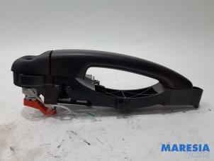 Used Door handle 2-door, left Renault Master IV (MA/MB/MC/MD/MH/MF/MG/MH) 2.3 dCi 150 16V Price € 60,50 Inclusive VAT offered by Maresia Parts