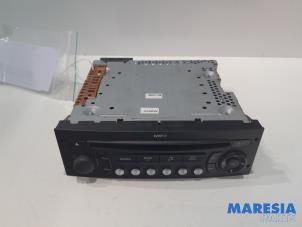 Usados Reproductor de CD y radio Peugeot 207 SW (WE/WU) 1.6 16V Precio € 60,00 Norma de margen ofrecido por Maresia Parts