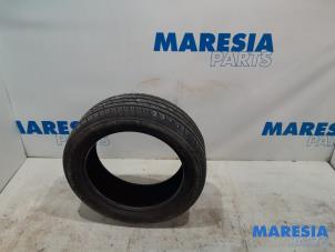 Used Tyre Peugeot 5008 I (0A/0E) 1.6 THP 16V Price € 25,00 Margin scheme offered by Maresia Parts