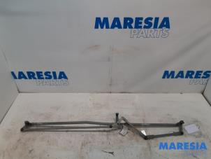 Used Wiper mechanism Peugeot 308 (4A/C) 1.6 VTI 16V Price € 35,00 Margin scheme offered by Maresia Parts