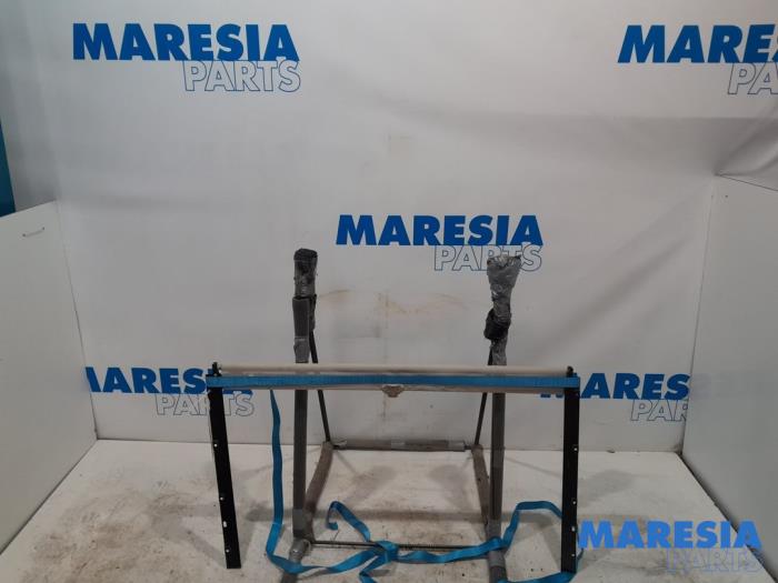 Begagnade Markis Fiat 500 (312) 1.2 Pris € 105,00 Marginaltabell erbjuds av Maresia Parts