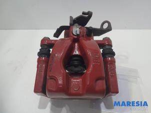 Used Rear brake calliper, right Alfa Romeo Giulietta (940) 1.4 TB 16V MultiAir Price € 75,00 Margin scheme offered by Maresia Parts