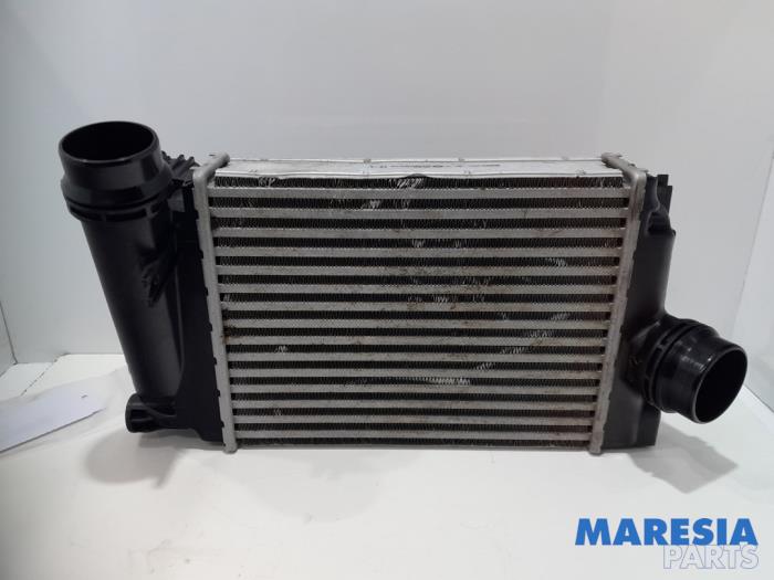 Usagé Intercooler Renault Megane IV Estate (RFBK) 1.5 Energy dCi 110 Prix € 50,00 Règlement à la marge proposé par Maresia Parts
